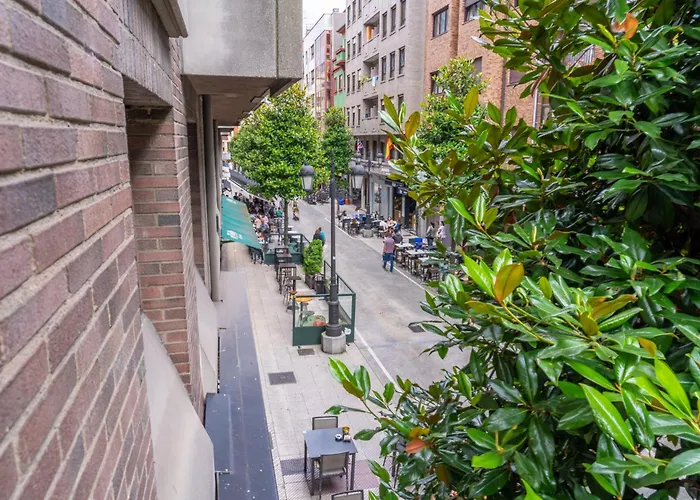 Amplio Apartamento En Oviedo Centro
