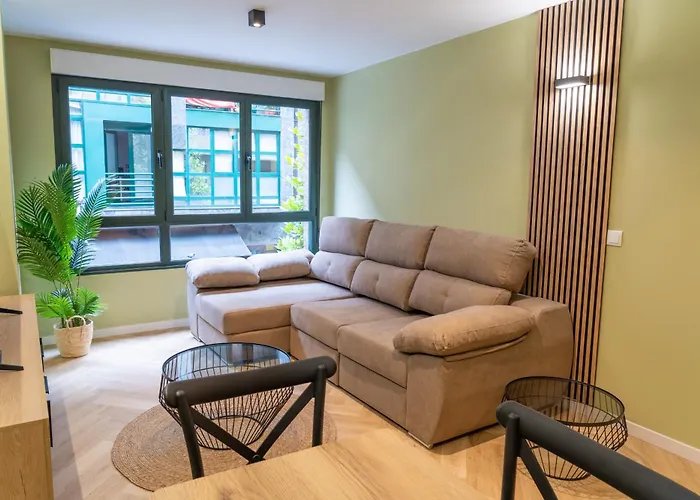 Amplio Apartamento En Oviedo Centro